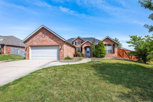 251 Coopers Farm Rd, Centerton, AR, 72719-9469 | Card Image