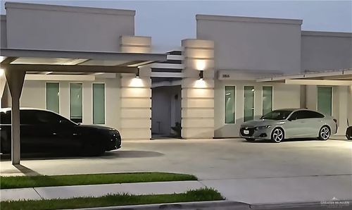 3816 Las Vistas Ln, Weslaco, TX, 78596-4462 | Card Image