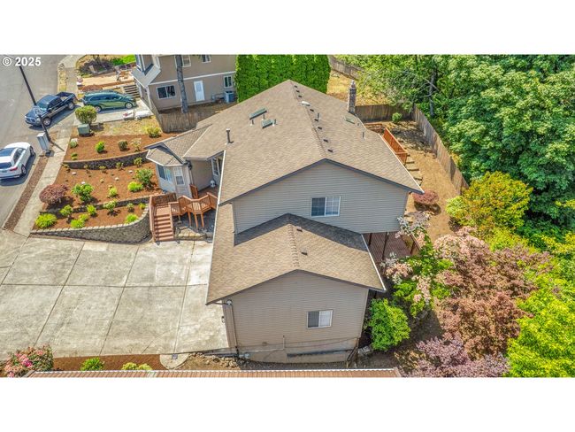 1111 Sw Linneman Ave, House other with 5 bedrooms, 3 bathrooms and 3 parking in Gresham OR | Image 4