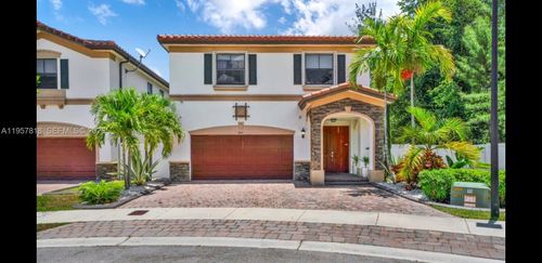 8521-8521 W 33rd Ave, HIALEAH, FL, 33018-1863 | Card Image
