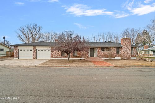 29 N Whitacre St, Yerington, NV, 89447-2226 | Card Image