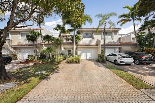 0-10233 Nw 52nd Ln, Doral, FL, 33178-6620 | Card Image