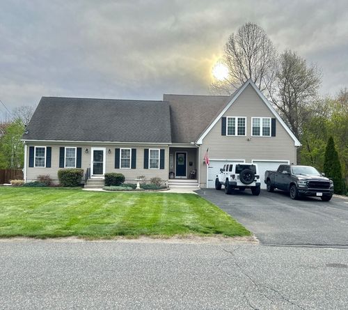 42 Mechanic St, Palmer, MA, 01069-1015 | Card Image