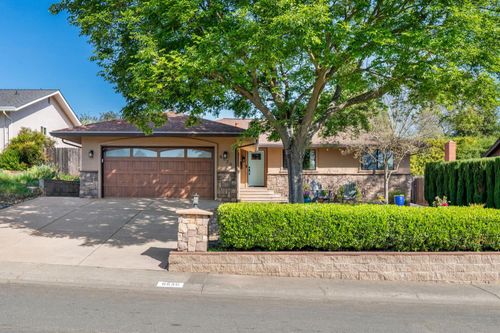 8530 Hayden Way, Fair Oaks, CA, 95628 | Card Image