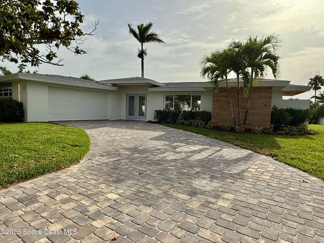 57 Riverview Ln, House other with 3 bedrooms, 2 bathrooms and null parking in Cocoa Beach FL | Image 37