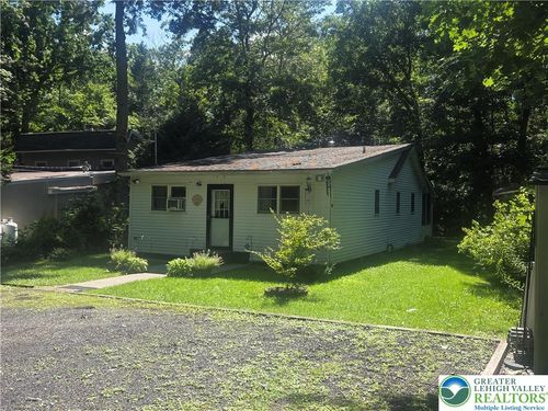 100 Creek Dr, Kunkletown, PA, 18058-8027 | Card Image