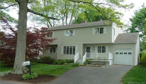90 Sasco Hill Ter, Fairfield, CT, 06824-5651 | Card Image