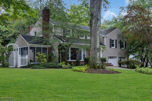 23 Lenape Trl, Chatham Twp, NJ, 07928-1812 | Card Image
