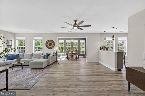 112-6704 Holly Farm Ln, WARRENTON, VA, 20187-7277 | Card Image