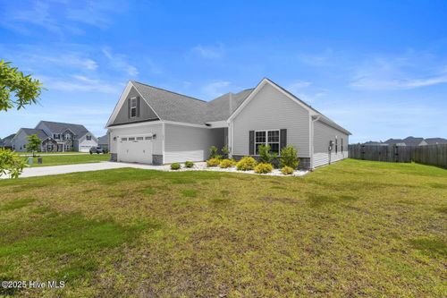204 Old Field School Ln, Jacksonville, NC, 28546-0101 | Card Image