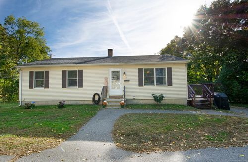 10 Market St, Putnam, CT, 06260-1720 | Card Image