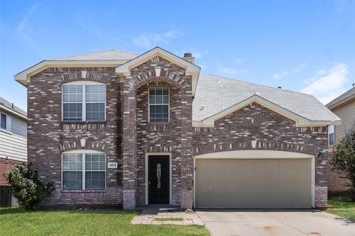4813 Palm Ridge Dr, Fort Worth, TX, 76133-8319 | Card Image