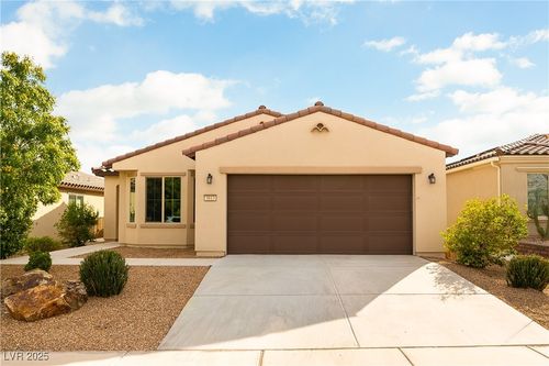 3813 Rocklin Peak Ave, North Las Vegas, NV, 89081-5265 | Card Image