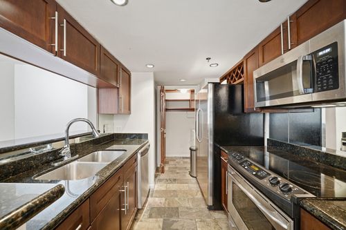 404-3525 Sage Rd, Houston, TX, 77056-7020 | Card Image