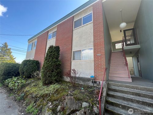 2-1505 E Galer Street, Seattle, WA, 98112 | Card Image