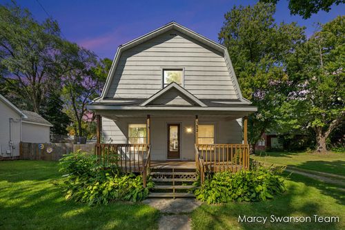 152 Washington St, Sunfield, MI, 48890-9086 | Card Image