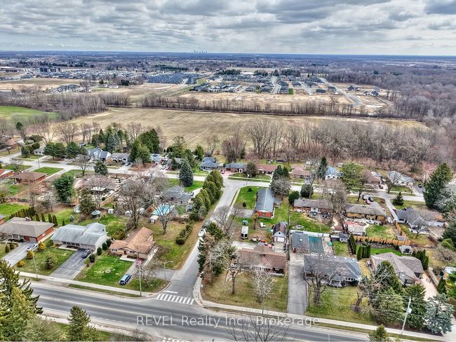 1317 Pelham St, House other with 3 bedrooms, 2 bathrooms and 6 parking in Pelham ON | Image 42
