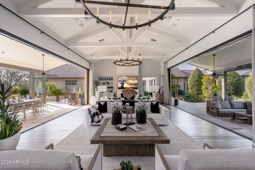 8845 E Via Montoya, Scottsdale, AZ, 85255-5220 | Card Image