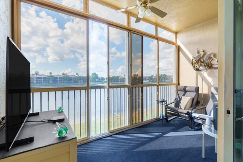 202-7647 Southampton Ter, Tamarac, FL, 33321-9115 | Card Image
