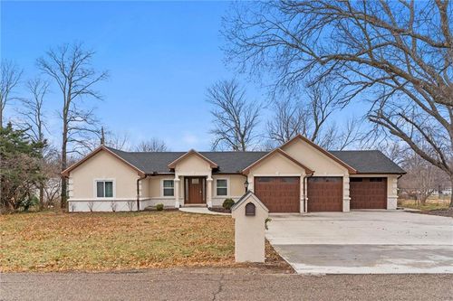 1807 Broadview Drive, Topeka, KS, 66615 | Card Image