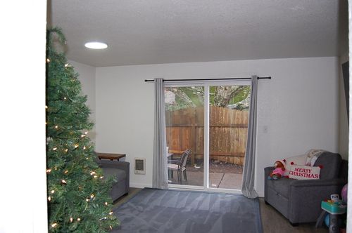 2240 Maplewood Dr S, Salem, OR, 97306-2319 | Card Image