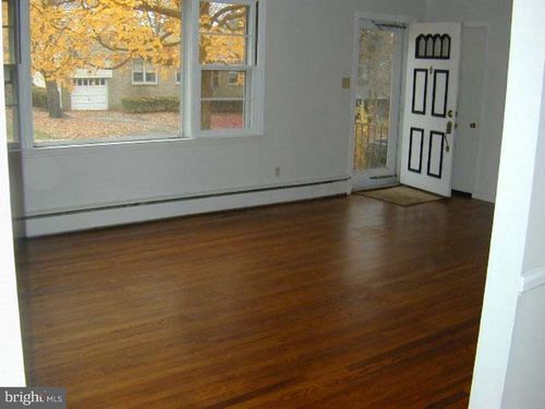 409 N Lynn Dr, Wilmington, DE, 19809-2803 | Card Image