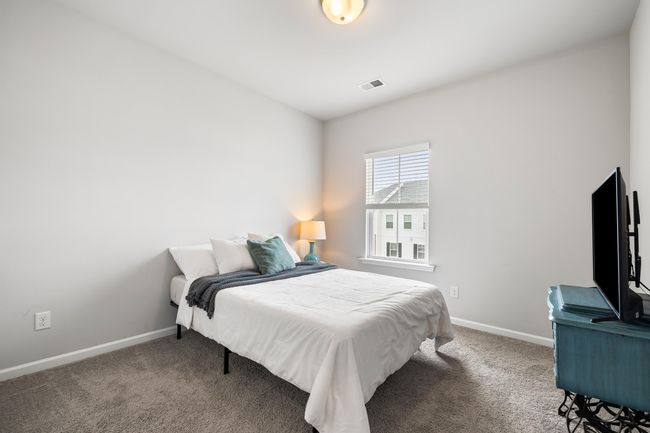 582 McLernon Trace-Bedrooms-3 | Image 28