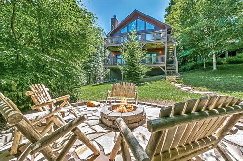 163 Rock Ledge Ln, Sugar Mountain, NC, 28604-9492 | Card Image