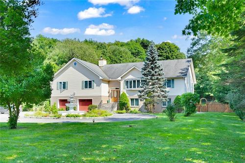 3556 Buckhorn St, Shrub Oak, NY, 10588-1904 | Card Image