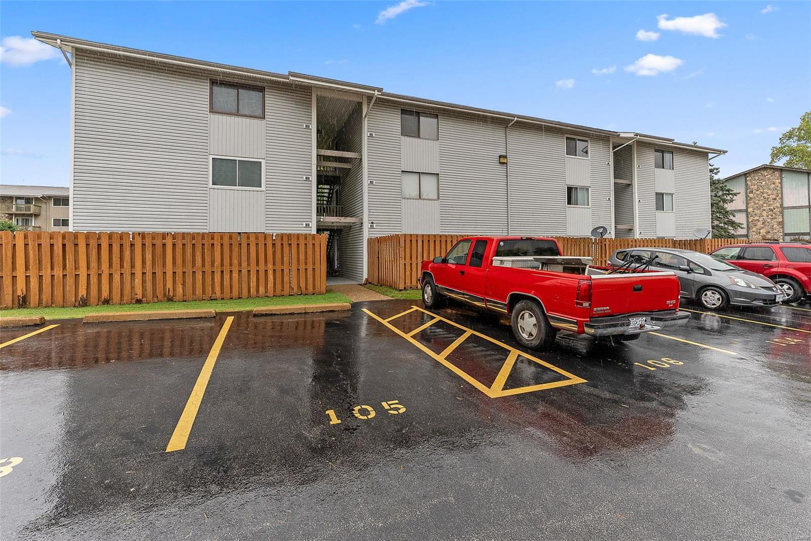 Lemans Ct, Lake Saint Louis, MO 63367