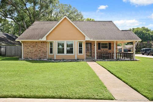 2101 Rocky Creek Lane, Pearland, TX, 77581 | Card Image