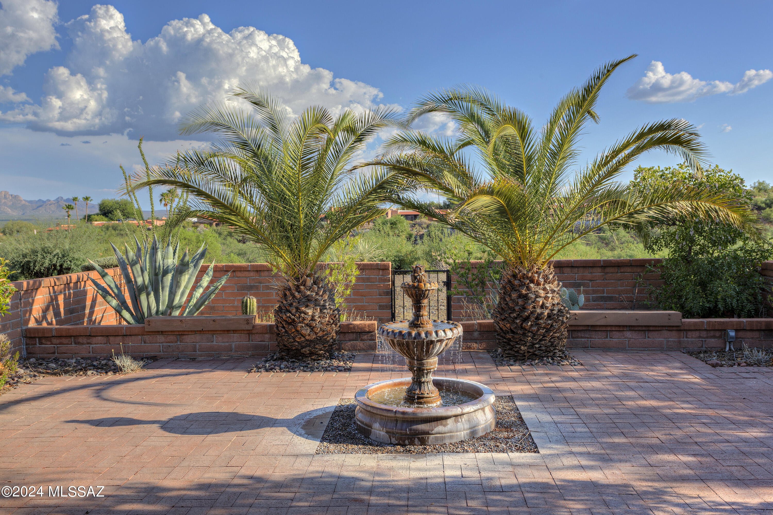 Calle Del Vencejo , Green Valley, AZ 85622