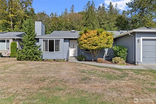 apt-305-2631 Club Ct, Mount Vernon, WA, 98273-8459 | Card Image