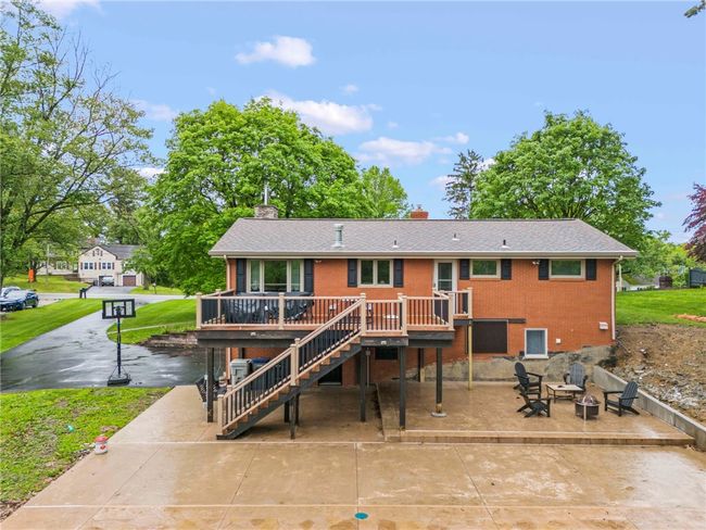 857 E Mcmurray Rd, House other with 3 bedrooms, 3 bathrooms and 2 parking in Peters Twp PA | Image 31