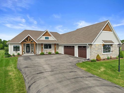 S86W34670 Knoll Road, EAGLE, WI, 53119 | Card Image