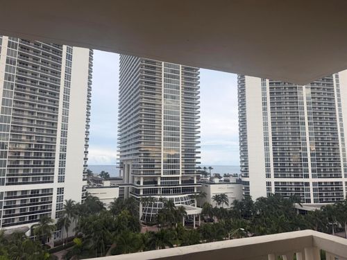 ph-1-1825 S Ocean Dr, Hallandale Beach, FL, 33009-4951 | Card Image