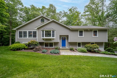 45 N Nabby Rd, Danbury, CT, 06811-3321 | Card Image