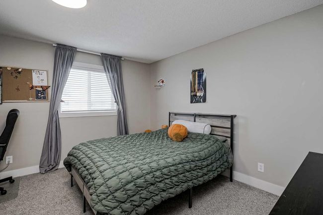 260 Chaparral Ridge Cir Se, House other with 4 bedrooms, 4 bathrooms and 2 parking in Calgary AB | Image 32