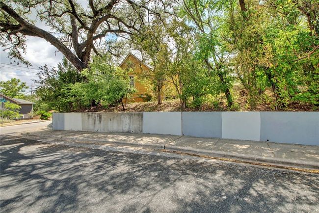 1001 Catalpa St, House other with 1 bedrooms, 1 bathrooms and null parking in Austin TX | Image 13