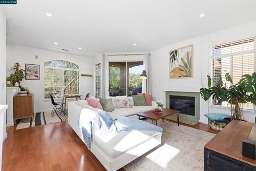 7674 Tuscany Dr, Dublin, CA, 94568-3850 | Card Image