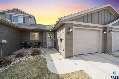 2424 E Meadowside Pl, Sioux Falls, SD, 57108-3705 | Card Image