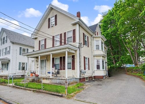 31 East Walnut Street, Taunton, MA, 02780 | Card Image