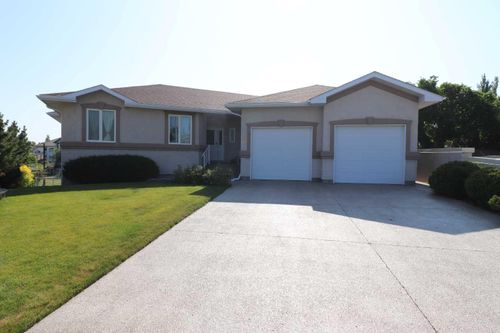 77 Fairmont Park Landing S, Lethbridge, AB, T1K7L1 | Card Image