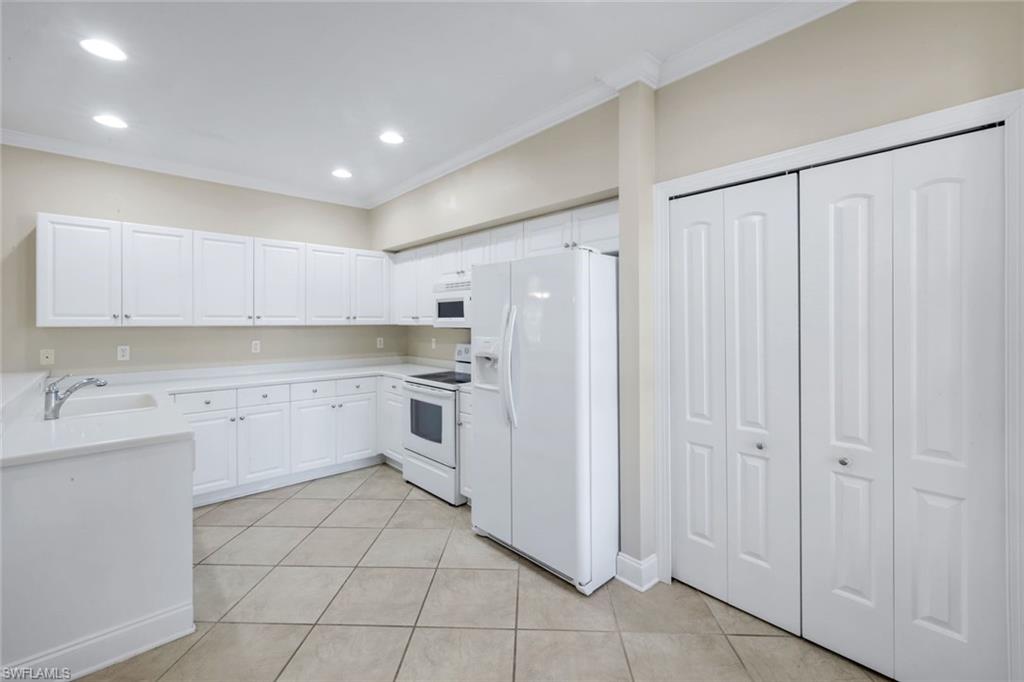 Residential in FORT MYERS 2