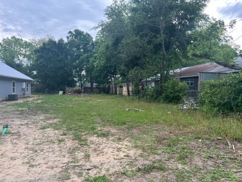 866 W Orange Ave, DeFuniak Springs, FL, 32435-2141 | Card Image