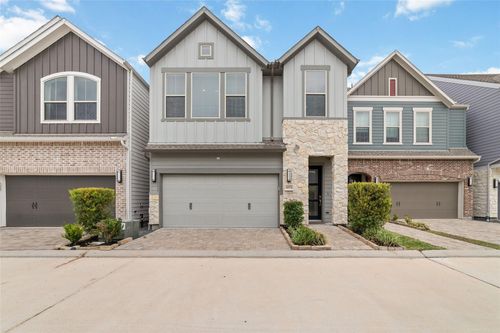 10974 Swang Link Dr, Houston, TX, 77043-1437 | Card Image