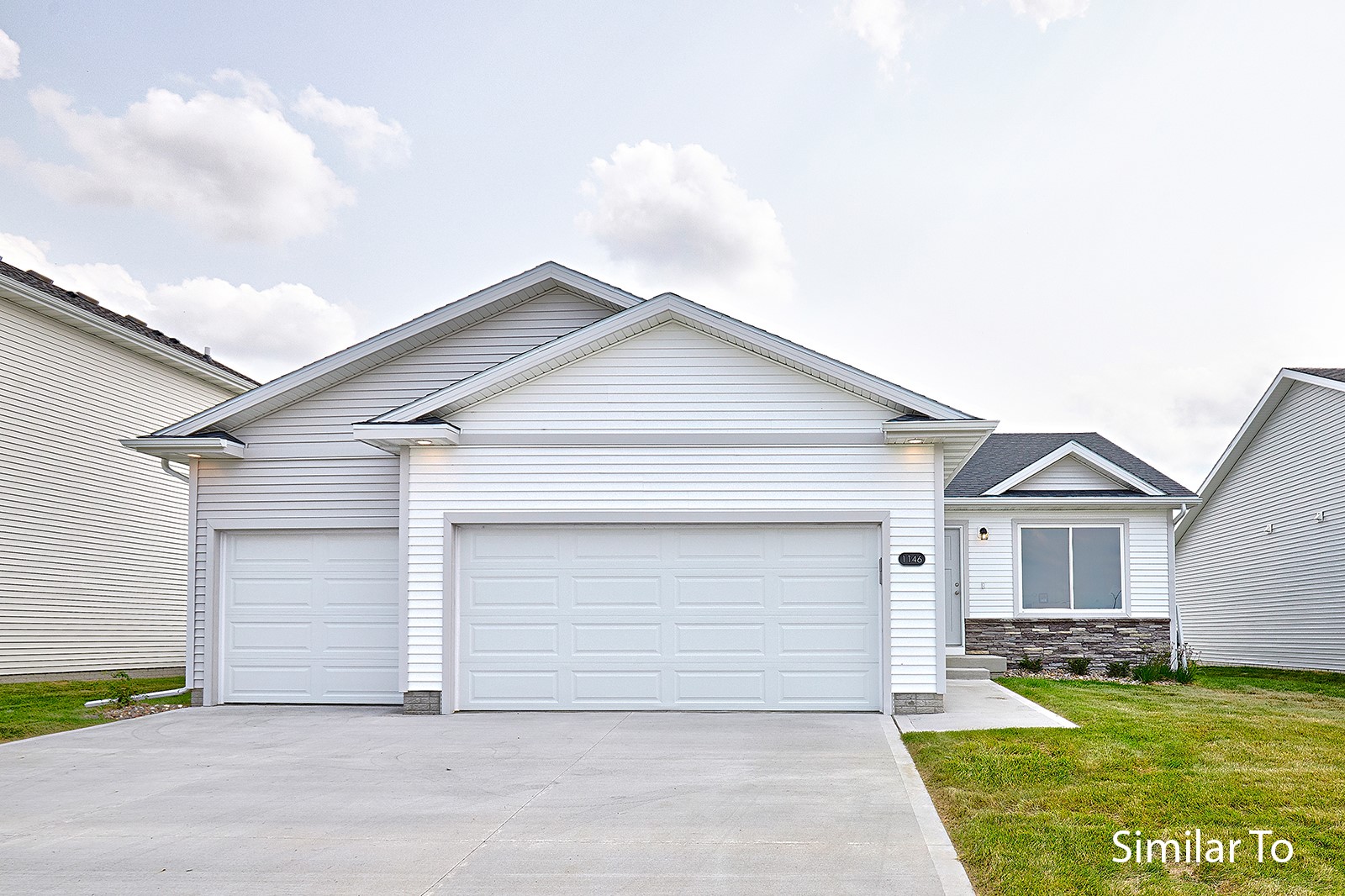 Thorton Dr, Johnston, IA 50131