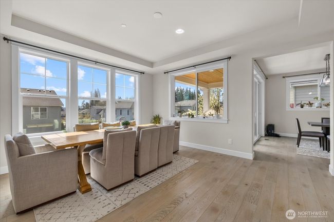 Formal Dining Room | Image 14