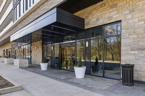 617-3018 Yonge St, Toronto, ON, M4N0A5 | Card Image