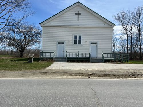 562 Ledge Hill Road, Corinth, ME, 04427 | Card Image